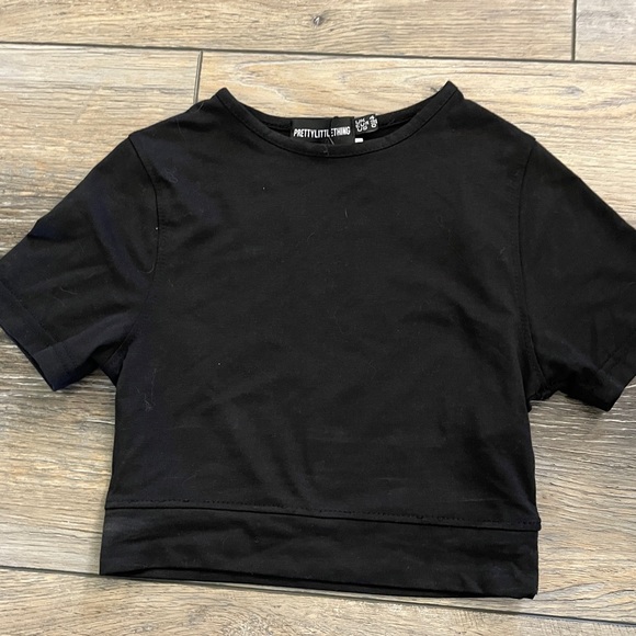 Pretty Little Thing cropped top, NWT - Picture 1 of 4
